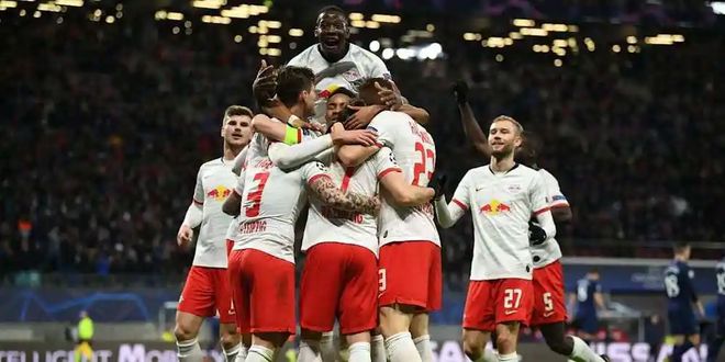 莱比锡红牛大胜，反超对手登顶积分榜的简单介绍