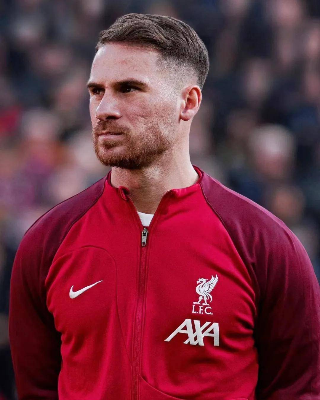 包含利物浦中场大将因伤缺席下轮比赛的词条