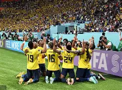 包含塞内加尔女足争分夺秒，揽佳绩的词条