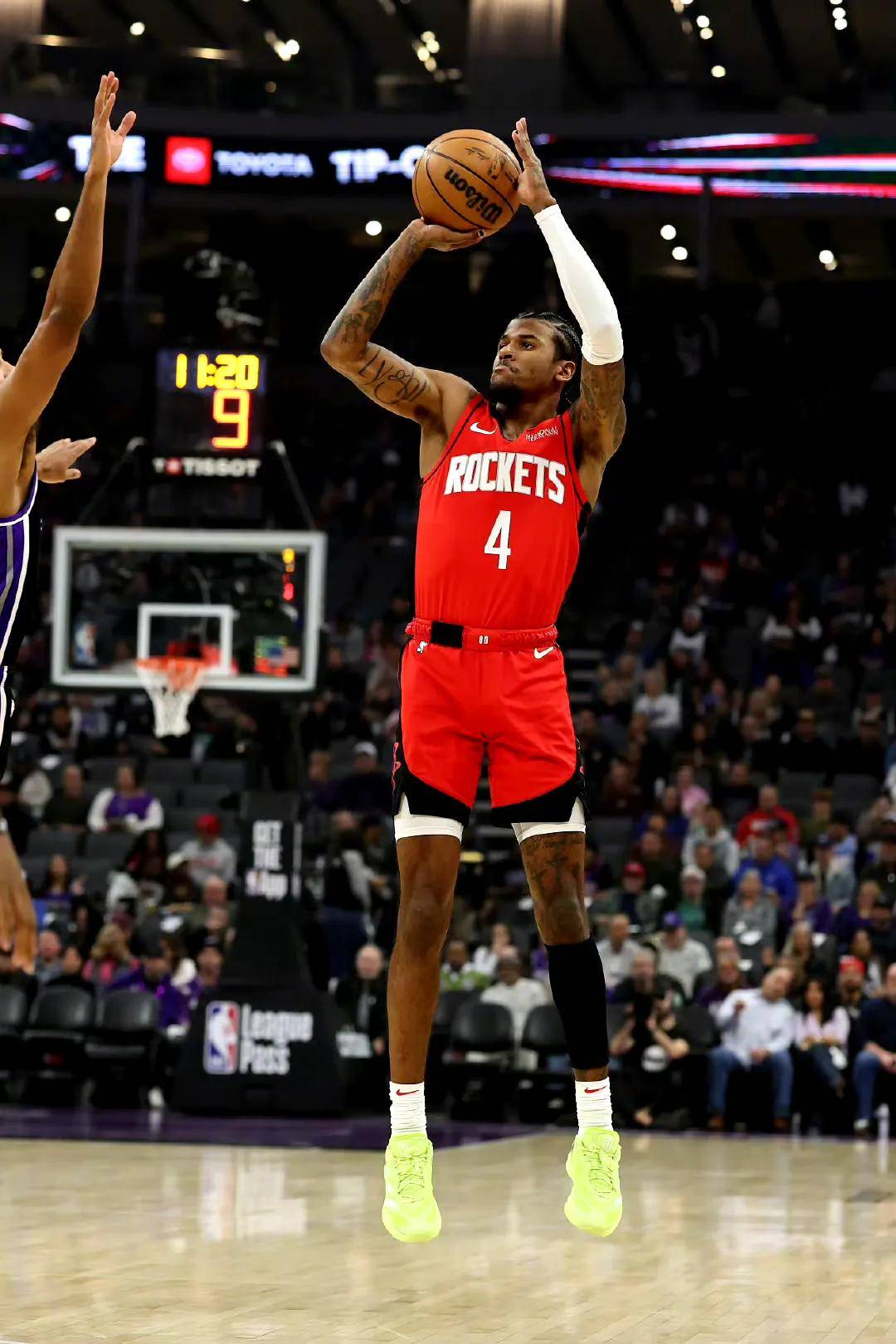 活塞队惜败快船，客场遭遇大失利