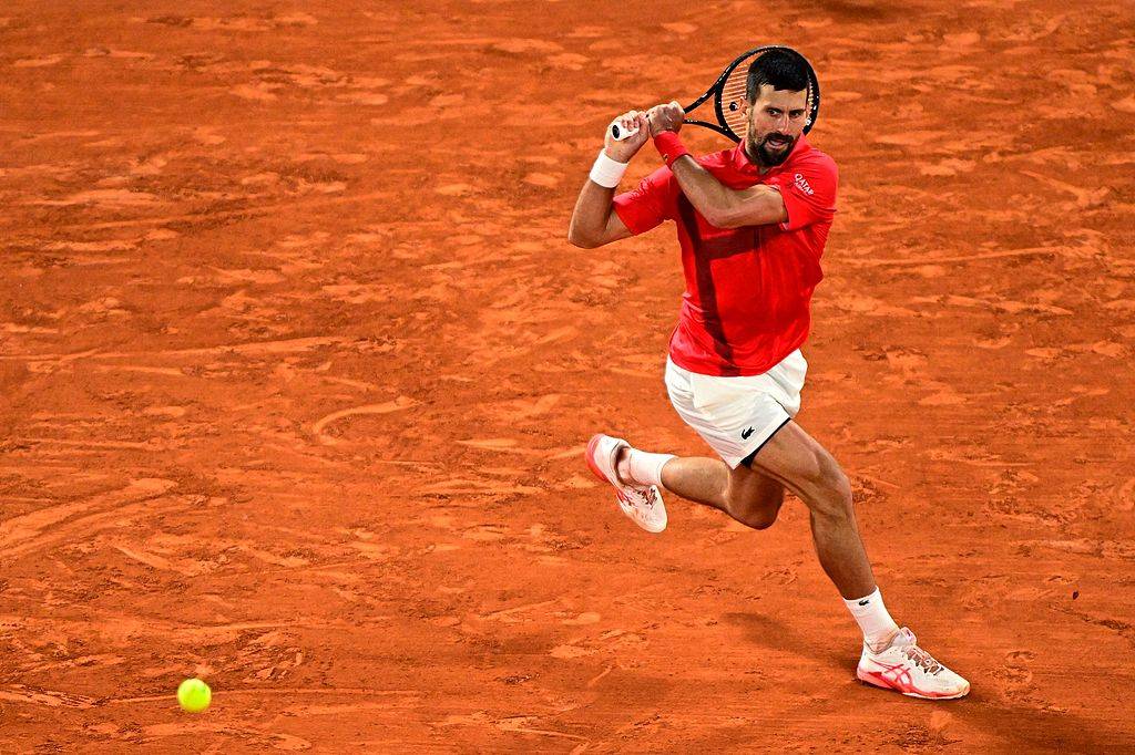 包含德约科维奇爆冷击败RNG，精彩发挥引爆全场！的词条